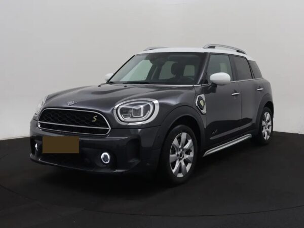 Photo 1 of 25 of WMW21BS0003M42027 MINI Countryman 1.5 Cooper S Automaat E ALL4 Chili