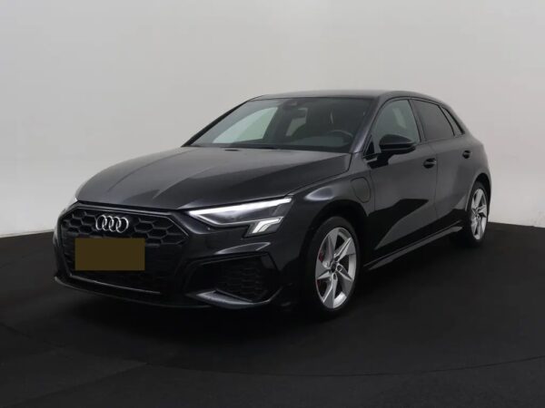 Photo 1 of 26 of WAUZZZGY0MA117586 Audi A3 Sportback 45 TFSI e S
