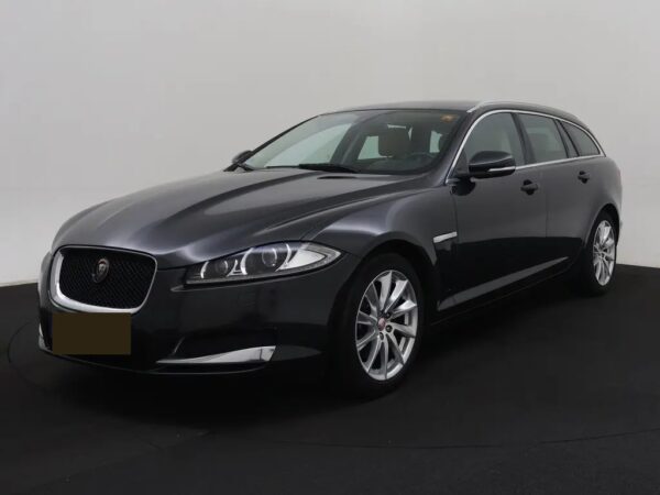 Photo 1 of 30 of SAJAA01T2FDU79681 Jaguar XF Sportbrake 2.2D AUT.