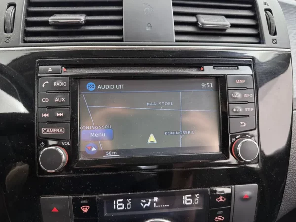 Photo 10 of 28 of VSKDDAC13U0026355 Nissan Pulsar 1.2 DIG-T Connect Edition