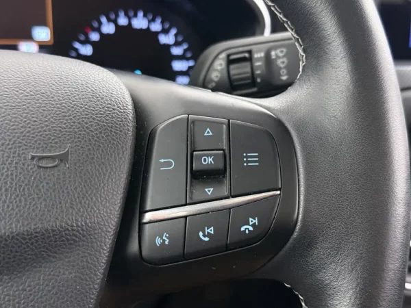 Ford FOCUS Wagon 1.0 EcoBoost Titanium Business
