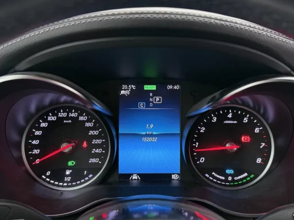 Photo 11 of 33 of W1N2539811V236801 Mercedes-Benz GLC 200 4MATIC Amg Premium Plus