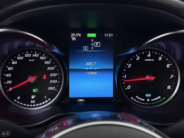 Photo 12 of 29 of WDC2539811V230890 Mercedes-Benz GLC 200 4MATIC Business Solution AMG
