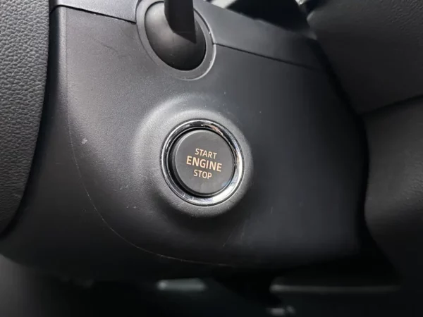 Photo 12 of 30 of TMBJP7NU6J2025916 Skoda Karoq 1.0 TSI Style