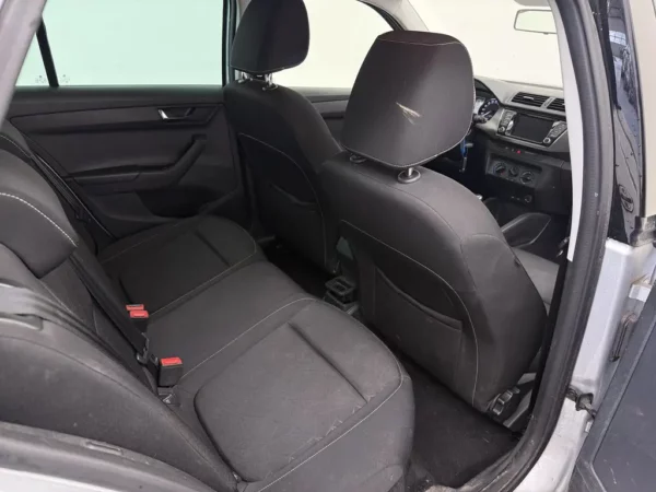 Photo 13 of 22 of TMBJP6NJ8JZ137107 Skoda Fabia Combi 1.0 TSI Clever