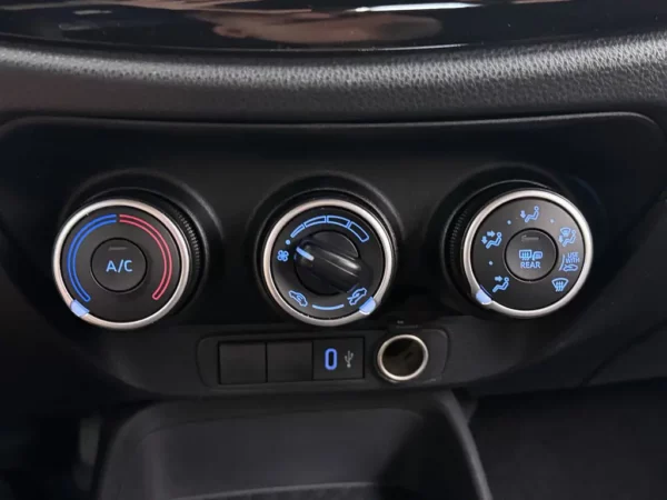 Toyota Aygo X 1.0 VVT-i MT Play