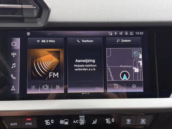 Photo 13 of 26 of WAUZZZGY0MA117586 Audi A3 Sportback 45 TFSI e S