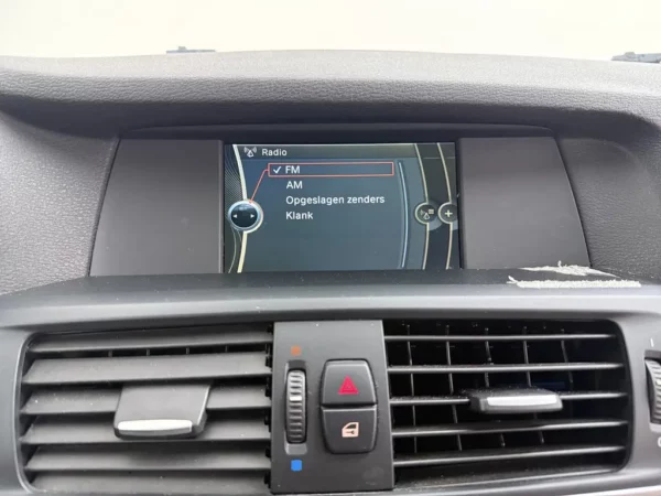 Photo 13 of 32 of WBAWY310900A77887 BMW X3 xDrive20d High Executive