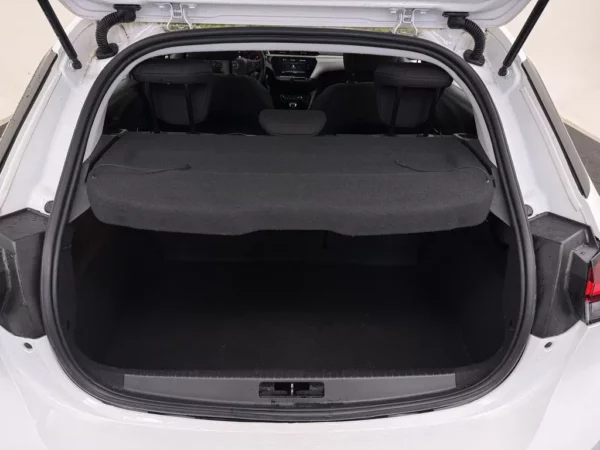Photo 14 of 23 of VXKUPHNEKM4027365 Opel Corsa 1.2 100PK Edition