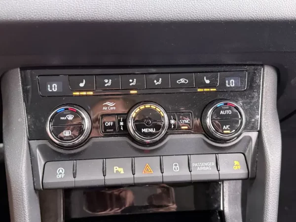 Skoda Karoq 1.0 TSI Business Edition