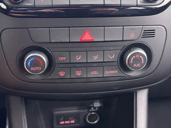 Kia Venga 1.4 CVVT First Edition