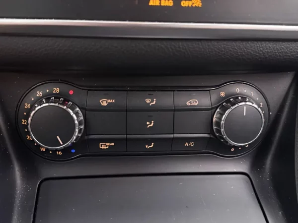 Mercedes-Benz CLA-Klasse Shooting Brake 180 Aut. Ambition