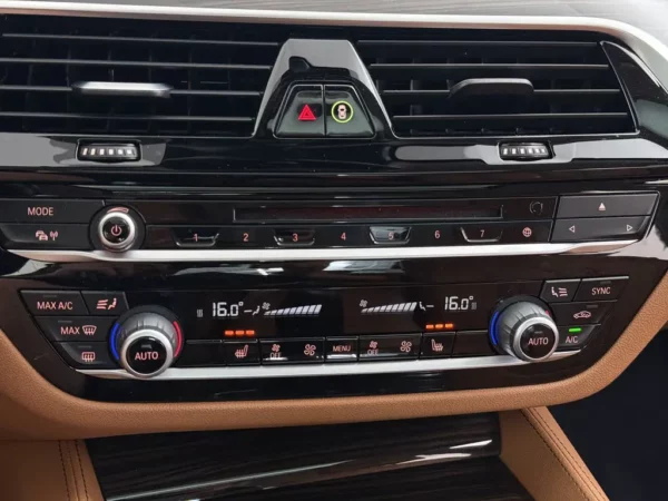 BMW 5 Serie 520d AUT. High Ex.