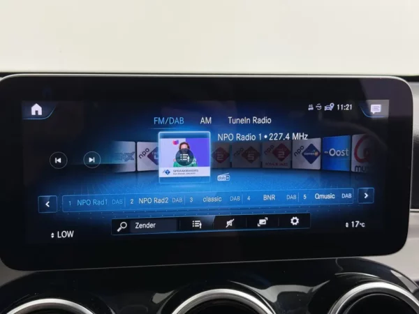 Photo 14 of 29 of WDC2539811V230890 Mercedes-Benz GLC 200 4MATIC Business Solution AMG
