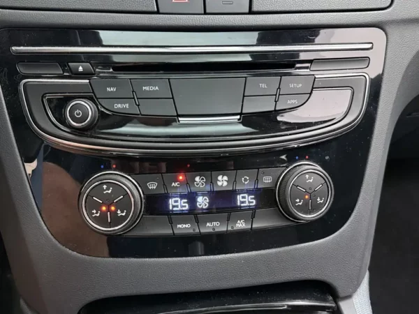 Peugeot 508 SW 1.6 e-THP Blue Lease Executive