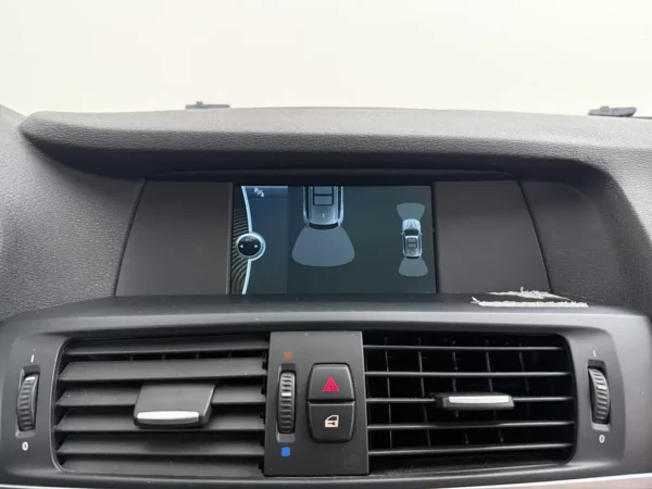 Photo 15 of 32 of WBAWY310900A77887 BMW X3 xDrive20d High Executive