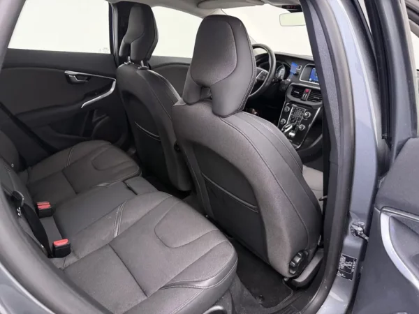 Volvo V40 Cross Country 2.0 D3 Summum