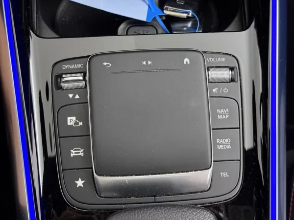 Mercedes-Benz GLA 250 AMG Line
