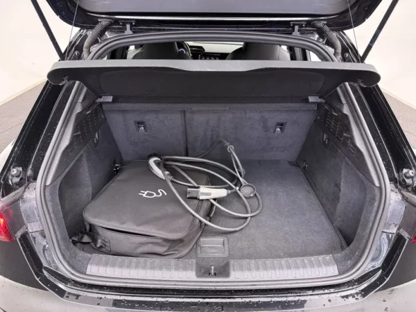 Photo 16 of 26 of WAUZZZGY0MA117586 Audi A3 Sportback 45 TFSI e S