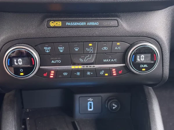 Ford FOCUS Wagon 1.0 EcoBoost Hybrid Active X