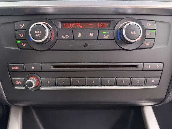 Photo 16 of 32 of WBAWY310900A77887 BMW X3 xDrive20d High Executive