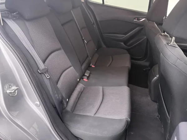 Photo 17 of 24 of JMZBM546811118317 Mazda 3 2.0 TS+ Aut.