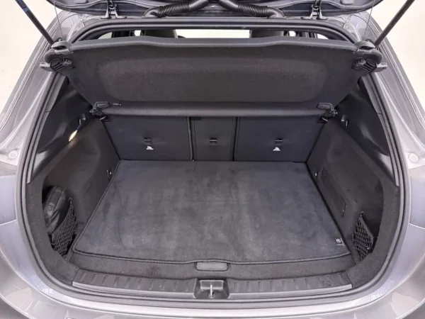 Mercedes-Benz GLA 250 AMG Line
