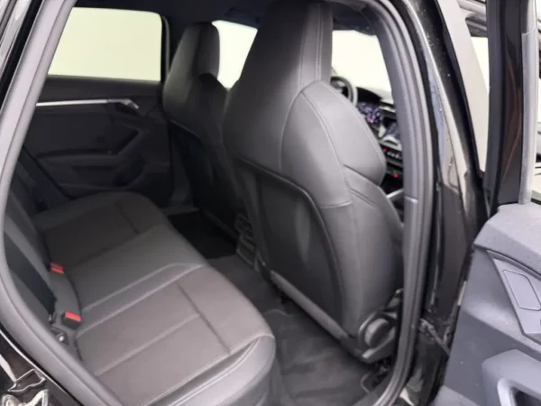 Photo 17 of 26 of WAUZZZGY0MA117586 Audi A3 Sportback 45 TFSI e S