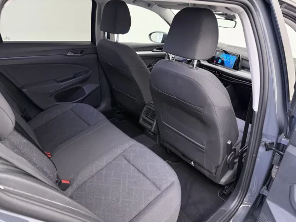 Volkswagen Golf Variant 1.5 eTSI AUT. R-Line Business+