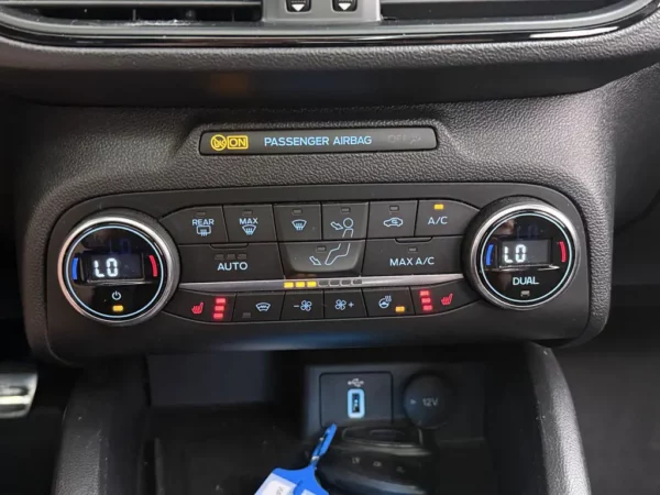Ford Focus 1.0 EcoBoost Hybrid ST-Line X