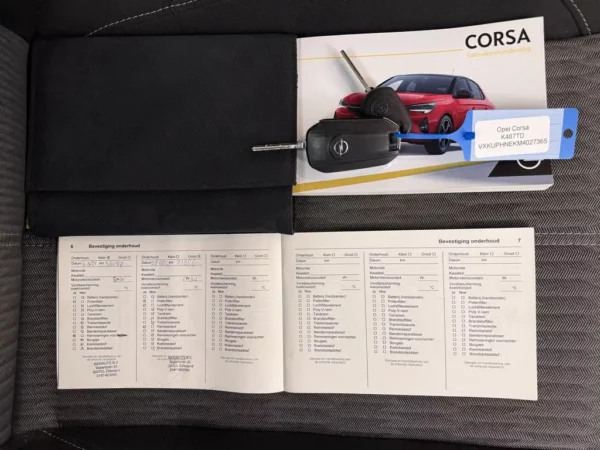 Photo 18 of 23 of VXKUPHNEKM4027365 Opel Corsa 1.2 100PK Edition
