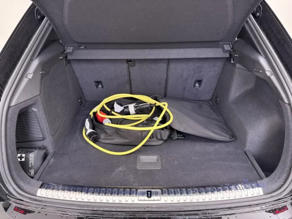 Photo 18 of 29 of WAUZZZF36M1124824 Audi Q3 45 TFSI e S edition