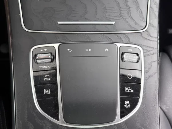 Photo 18 of 32 of W1N2539531V290493 Mercedes-Benz GLC 300e 4MATIC Premium Plus