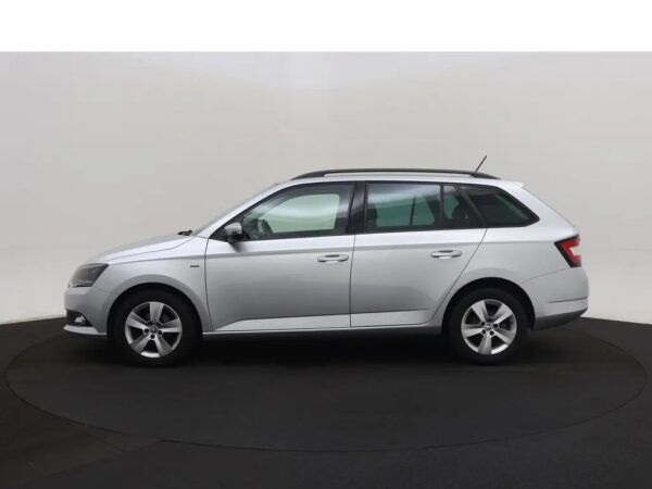 Photo 19 of 22 of TMBJP6NJ8JZ137107 Skoda Fabia Combi 1.0 TSI Clever