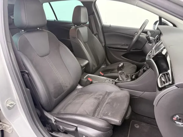 Opel Astra Sports Tourer 1.2 Blitz Elegance