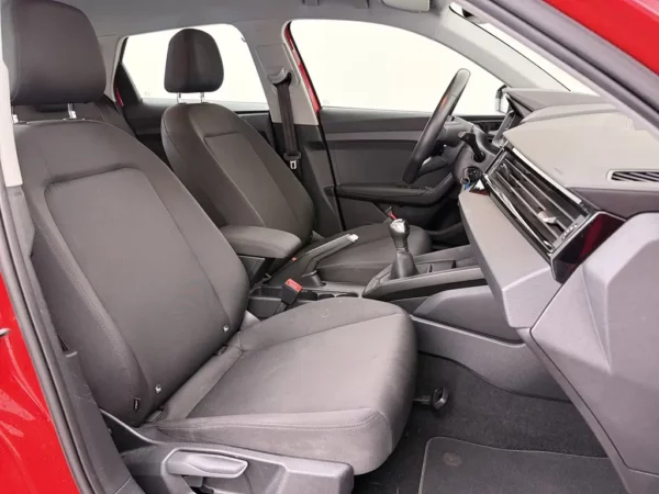 Photo 19 of 25 of WAUZZZGBXKR063496 Audi A1 Sportback 25 TFSI Pro Line