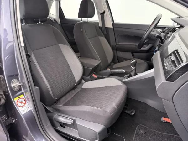 Photo 19 of 25 of WVWZZZAWZNU017170 Volkswagen Polo 1.0 TSI Life (5-drs Hatchb.)