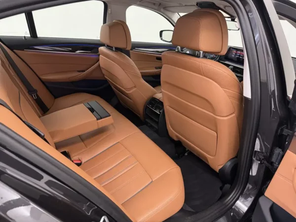 BMW 5 Serie 520d AUT. High Ex.