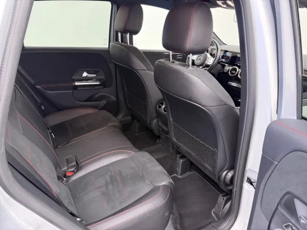 Photo 19 of 28 of WDD2470841J012995 Mercedes-Benz B-Klasse 180 Aut. Business Solution AMG