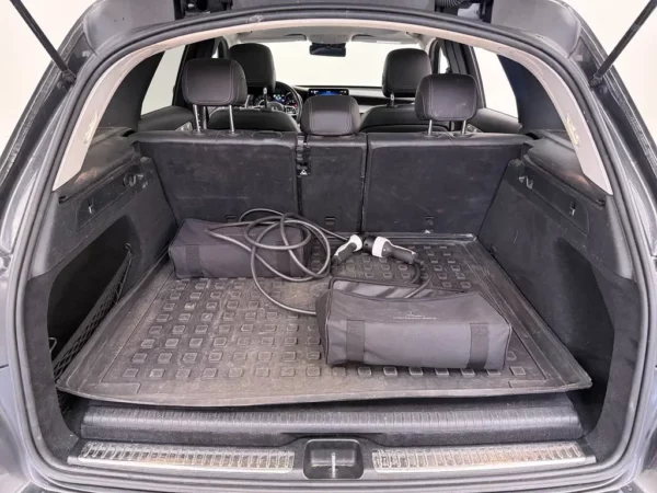 Photo 19 of 32 of W1N2539531V290493 Mercedes-Benz GLC 300e 4MATIC Premium Plus