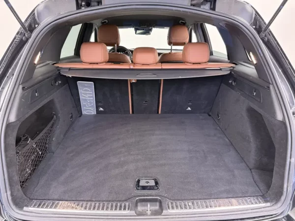 Photo 19 of 33 of W1N2539811V236801 Mercedes-Benz GLC 200 4MATIC Amg Premium Plus