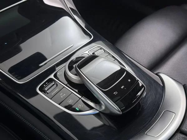 Mercedes-Benz GLC 250 4MATIC AMG Premium Plus
