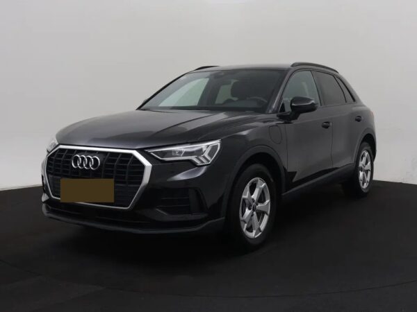 Photo 2 of 29 of WAUZZZF36M1124824 Audi Q3 45 TFSI e S edition