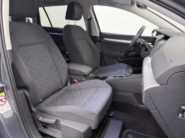 Volkswagen Golf Variant 1.5 eTSI AUT. R-Line Business+