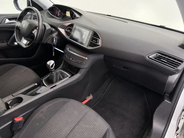 Peugeot 308 SW 1.5 BlueHDi Blue Lease