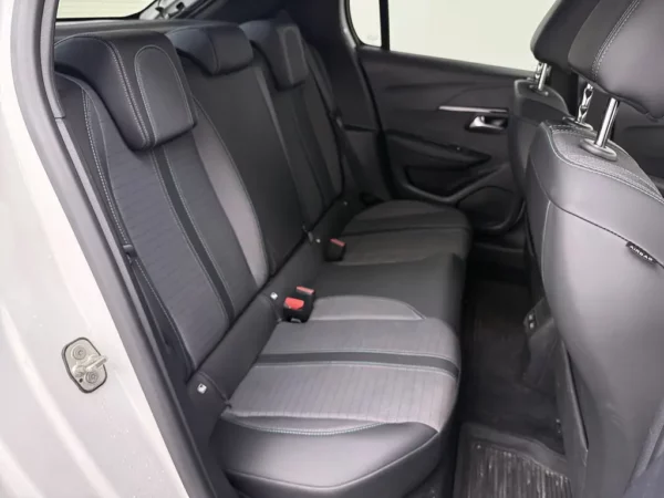 Peugeot 208 1.2 PureTech AUT. Allure