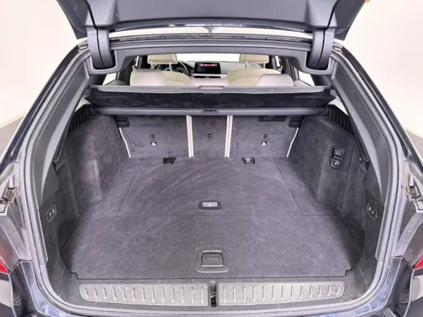 BMW 5 Serie Touring 530i xDrive High Ex.
