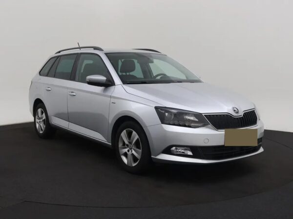 Photo 21 of 22 of TMBJP6NJ8JZ137107 Skoda Fabia Combi 1.0 TSI Clever