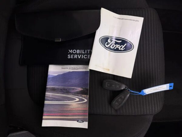 Ford FOCUS Wagon 1.0 EcoBoost Hybrid Titanium