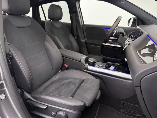 Mercedes-Benz GLA 250 AMG Line